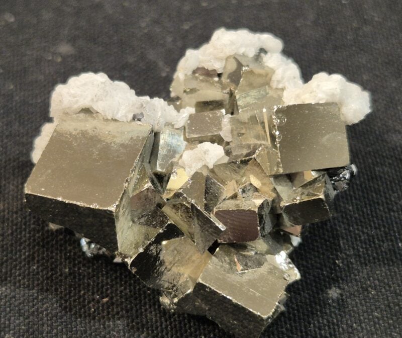 Pyrite et calcite