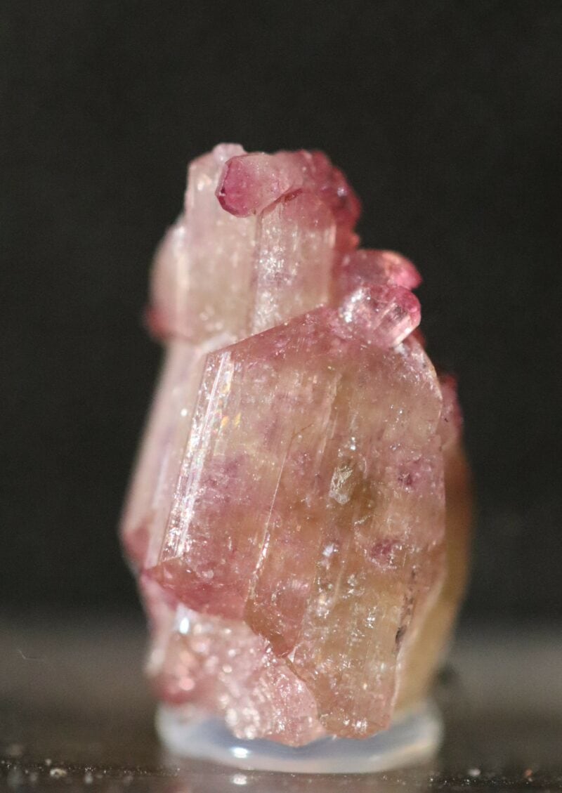Vésuvianite violette