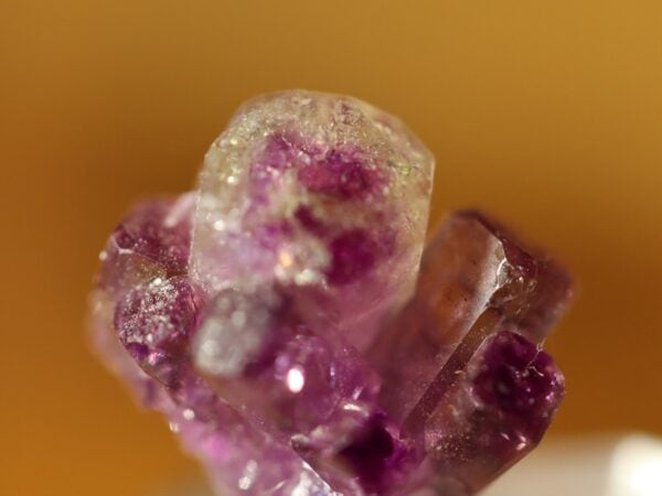 Vésuvianite violette1