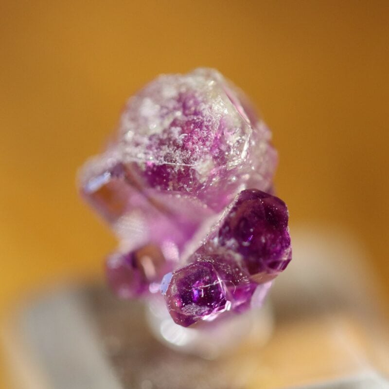 Vésuvianite violette1
