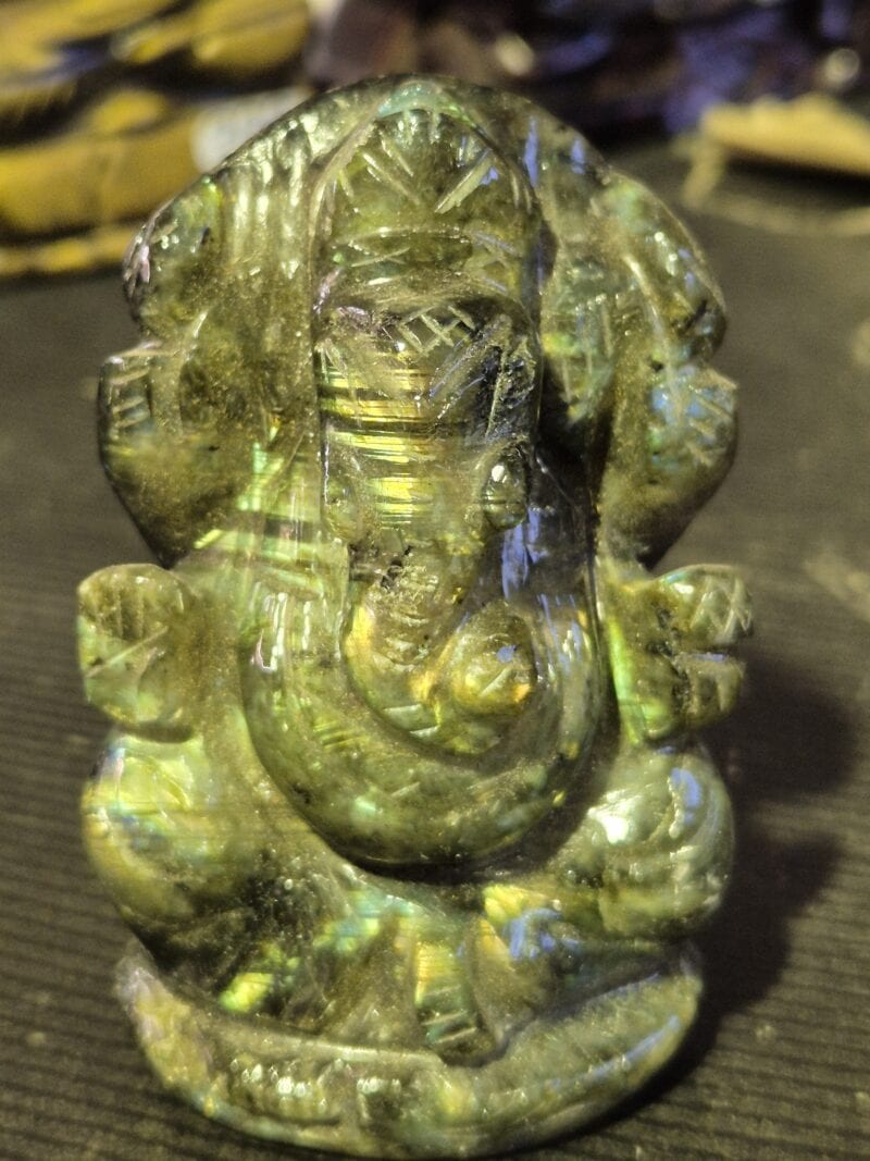 Ganesh en labradorite