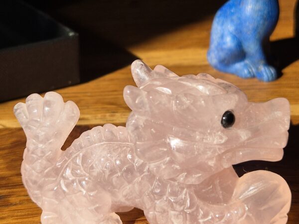 Dragon quartz rose