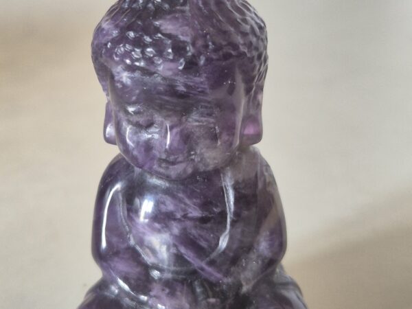 Boudha bébé améthyste