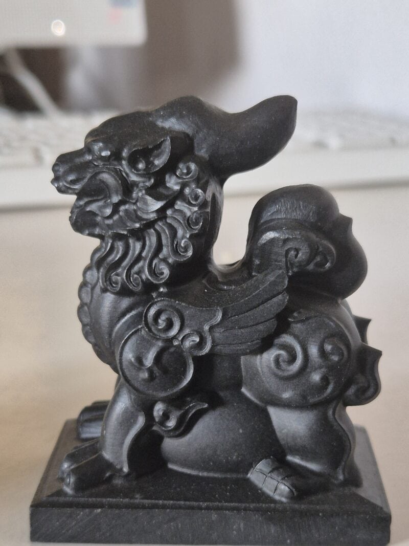 Chien foo ardoise noire