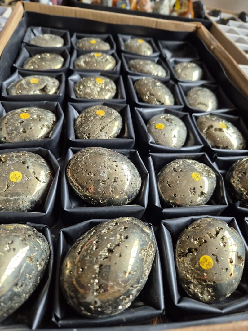 Galet en pyrite