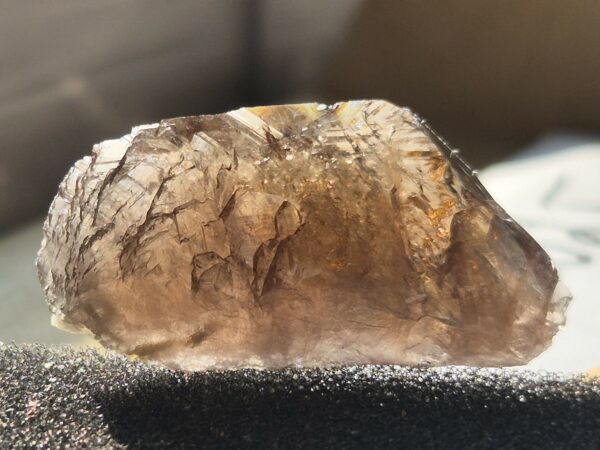 Axinite cristal Isère