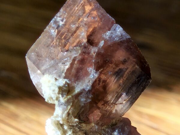 Axinite cristal limpide