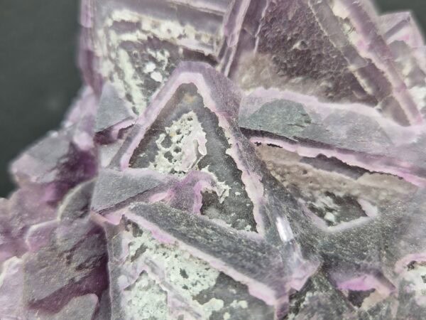 Fluorite octaèdrique violette