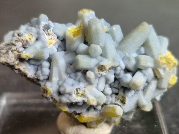 Plumbogummite rhomboèdrique