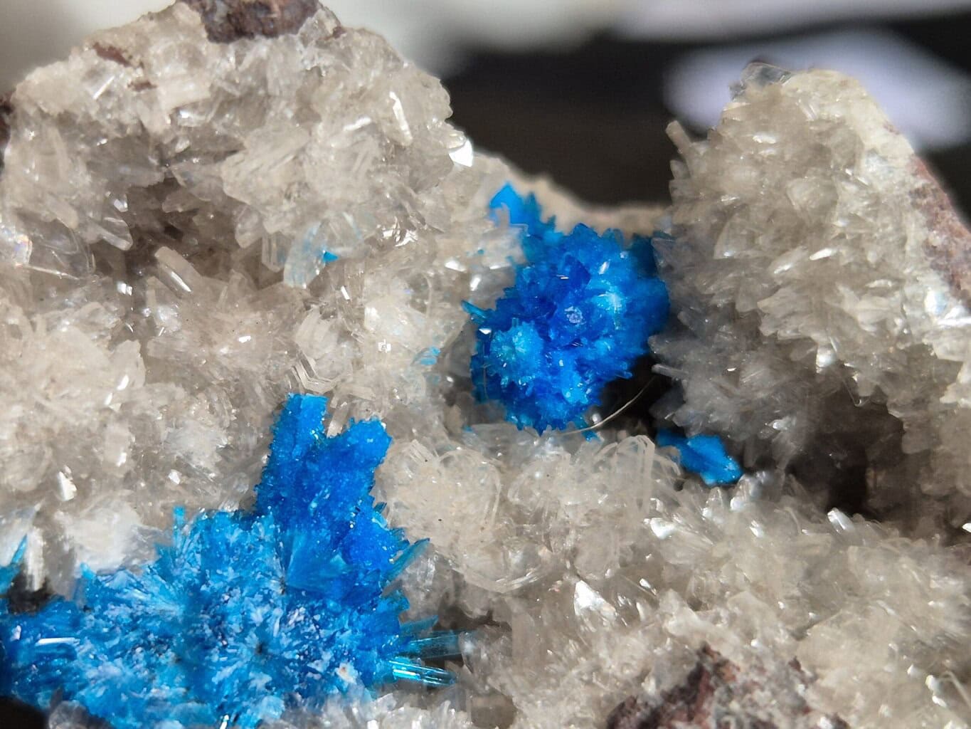 Pentagonite prismatique