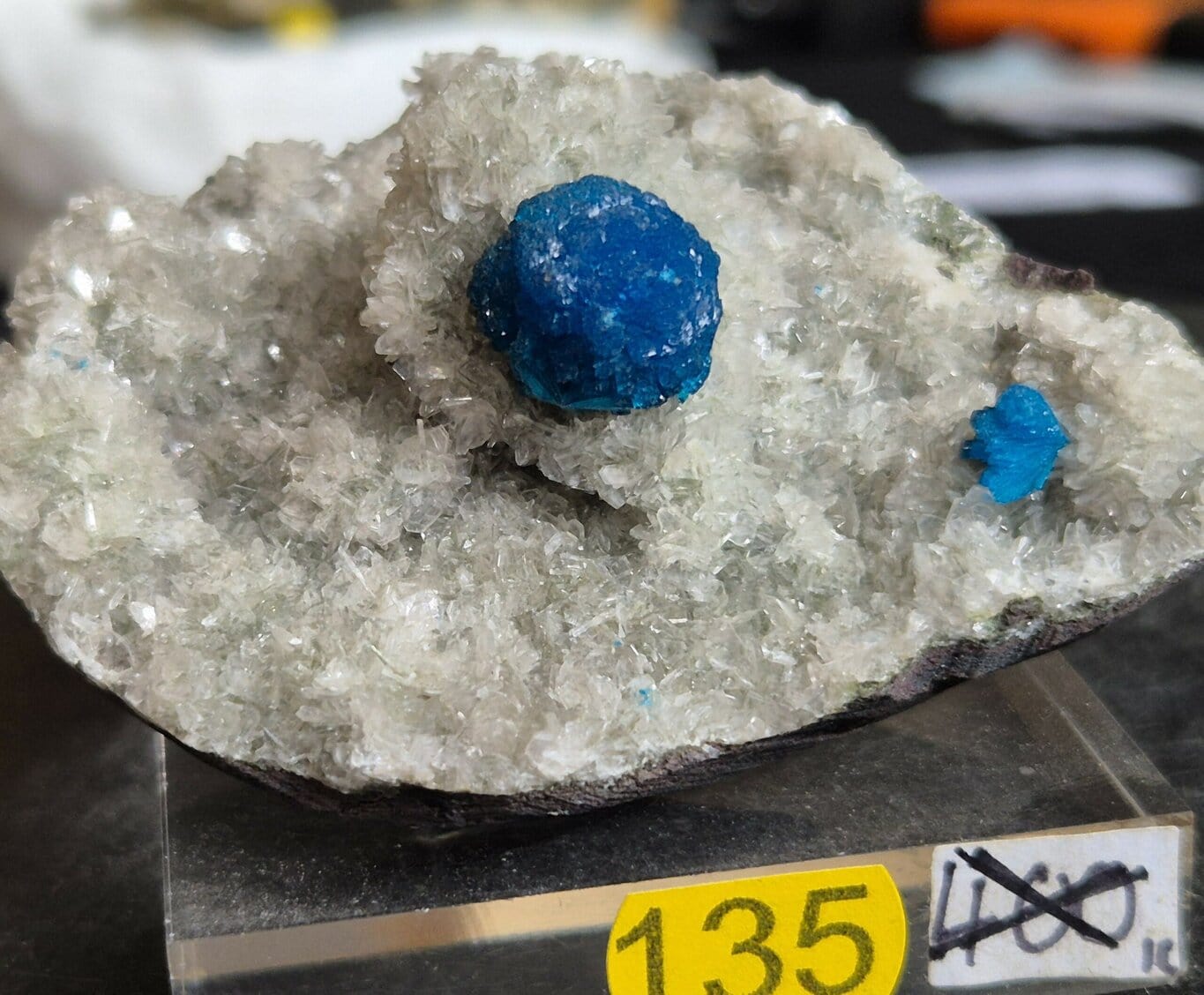 Cavansite sur stilbite