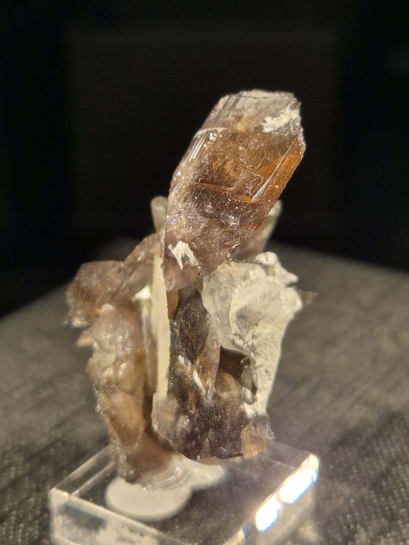 Axinite5 – Image 2