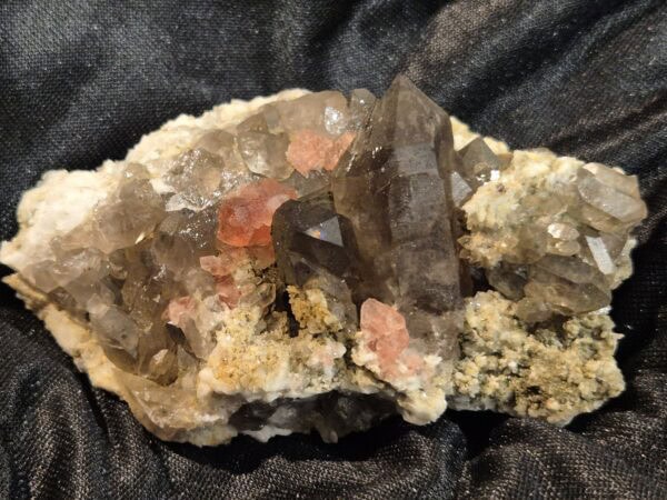 Fluorite Rose sur Quartz fumé