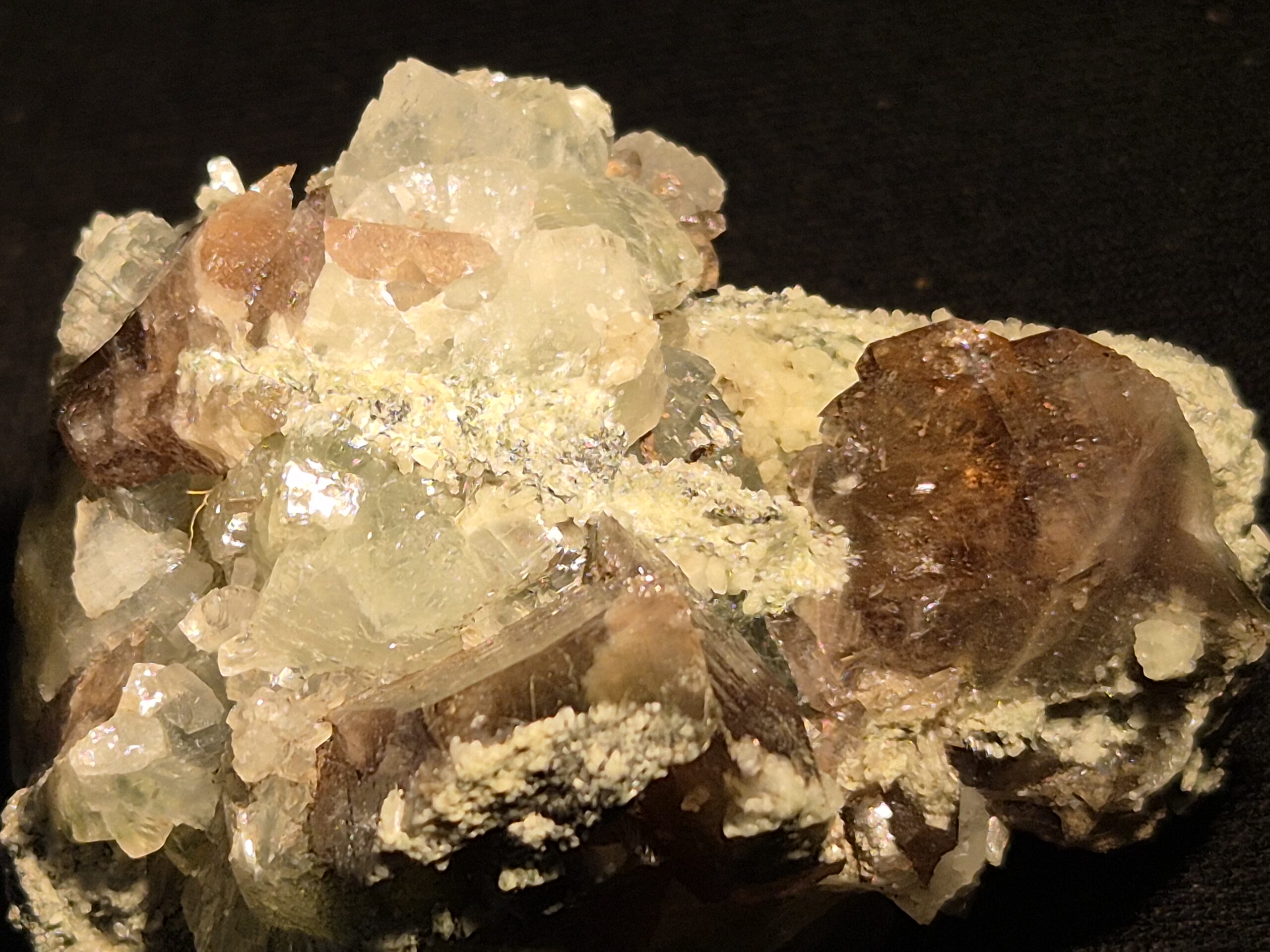 Prehnite Bissolite Axinite Oisans