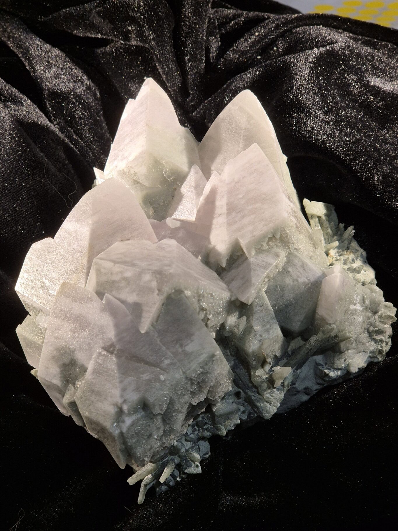 Scalénoèdre de Calcite Maronne