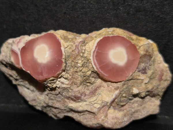 Rhodochrosite deux yeux polis