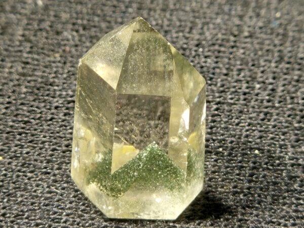 Quartz fantôme chloriteux