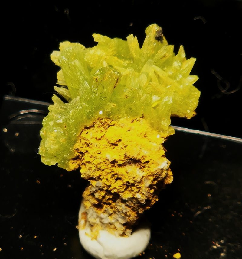 Pyromorphite de Yangshuo - Roc 3000