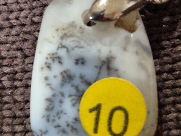 Agate dentritique manganèse