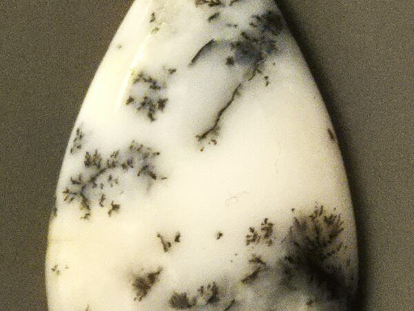 Agate dentritique ou Merlinite