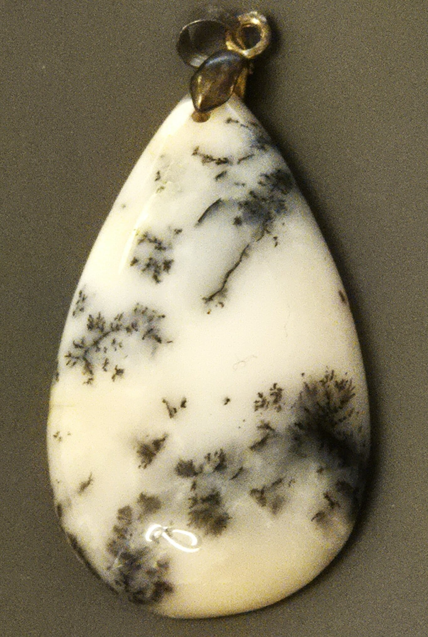 Agate dentritique ou Merlinite