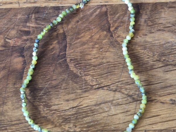 Bracelet Epidote facettée 2mm