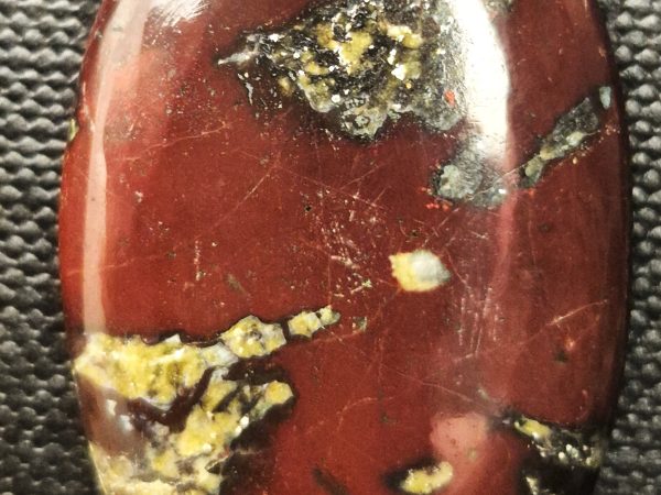 Jaspe sang de dragon cabochon