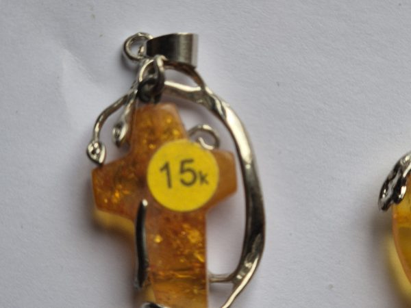 Ambre croix