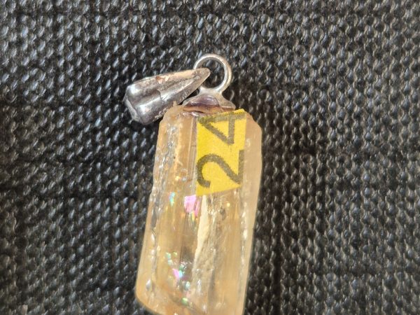 Topaze impériale cristal brut