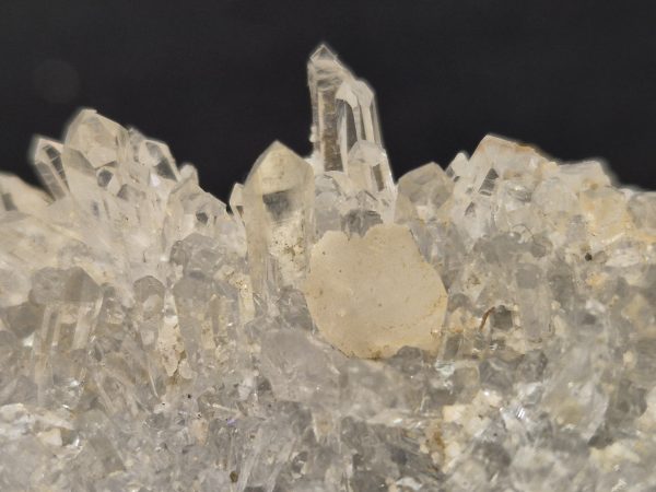 Quartz cookeite oisans