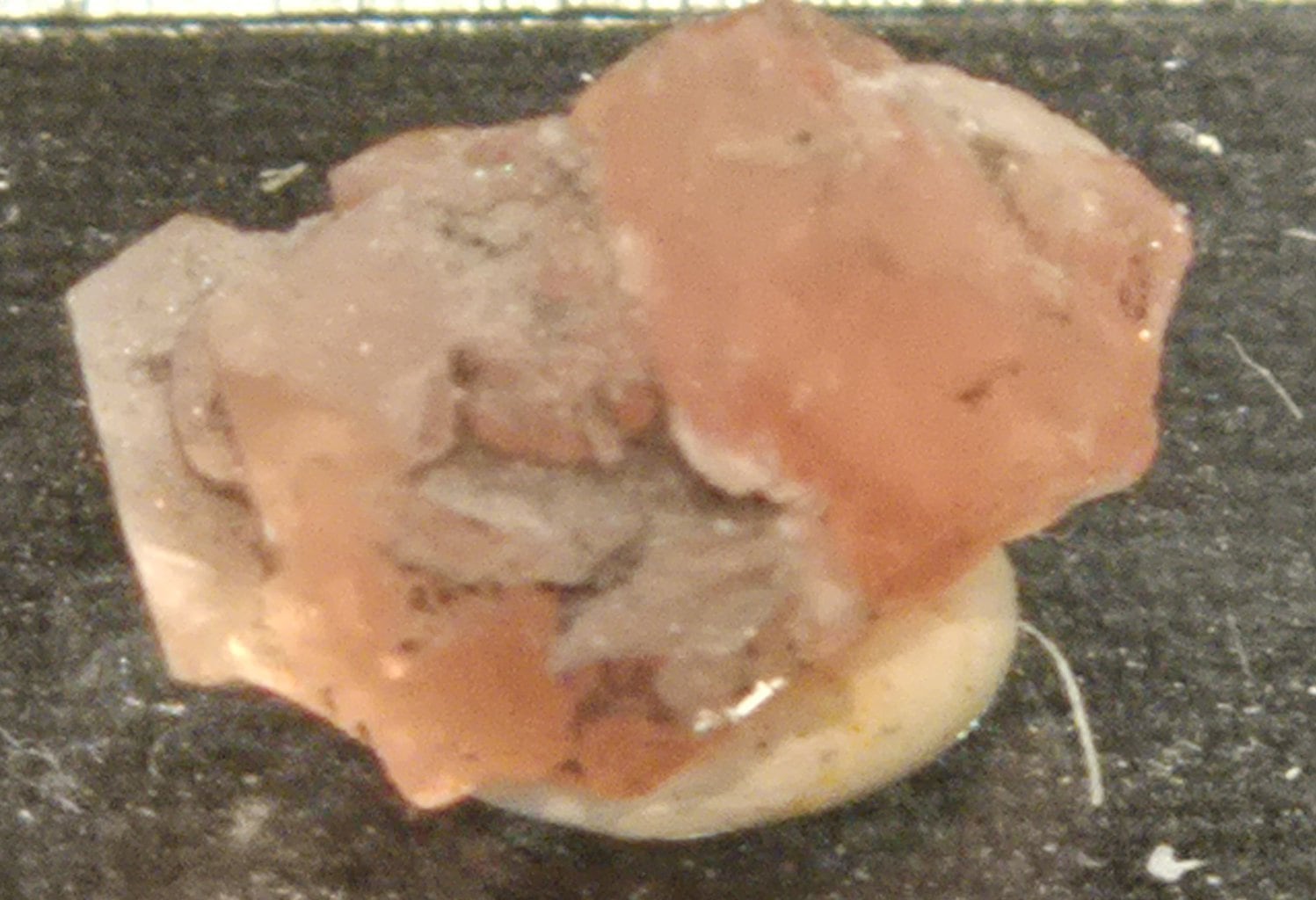 Fluorite octaèdre rose n5 – Image 2