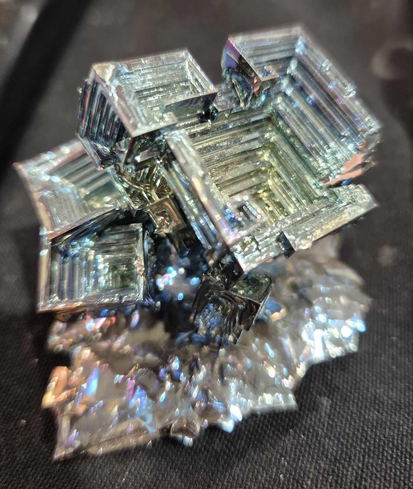 Bismuth trémies irisées n3 – Image 2