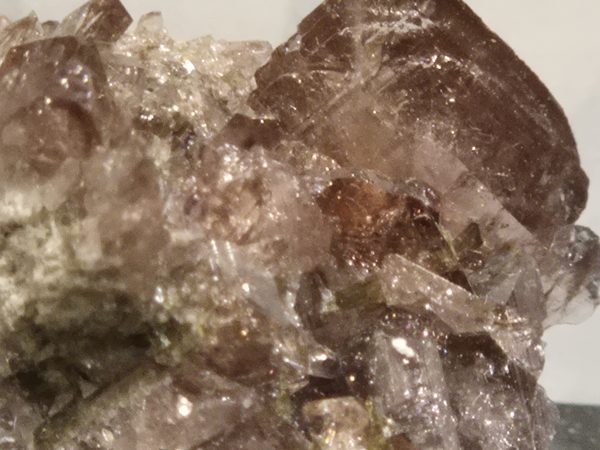 Axinite cristaux limpides