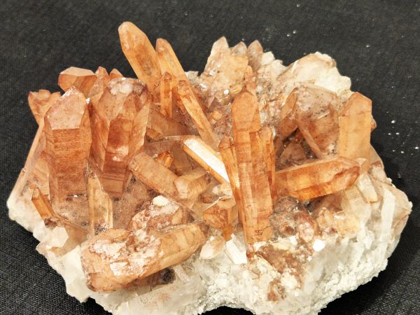 Quartz lithium hématoïde