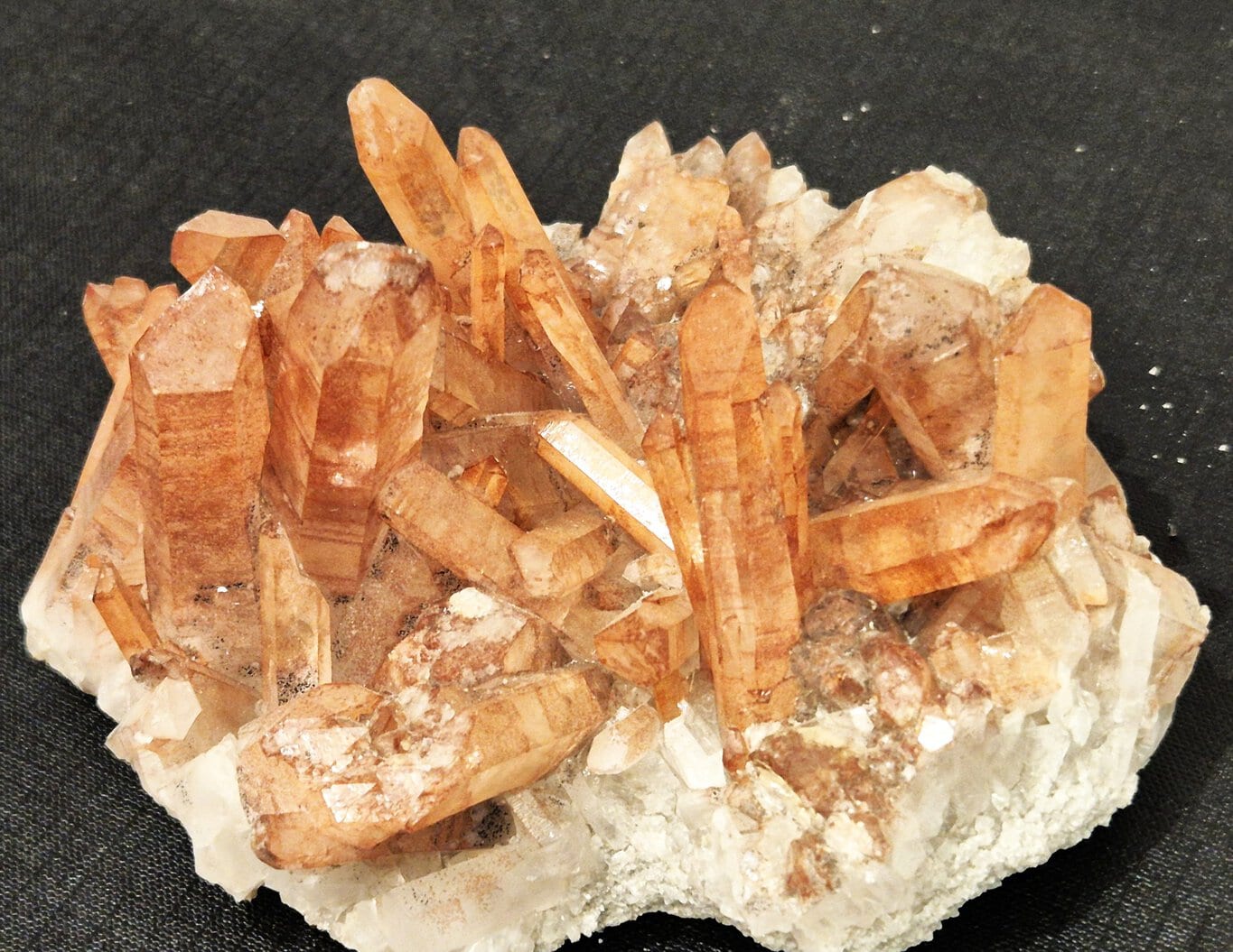 Quartz lithium hématoïde