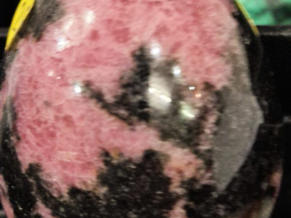 oeuf rhodonite