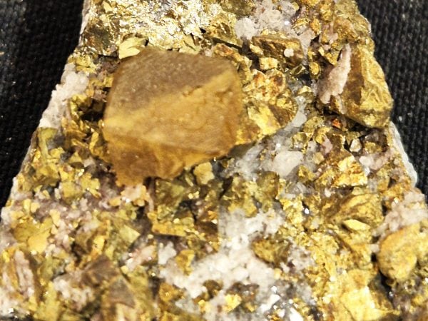 Sidérite sur chalcopyrite Pérou