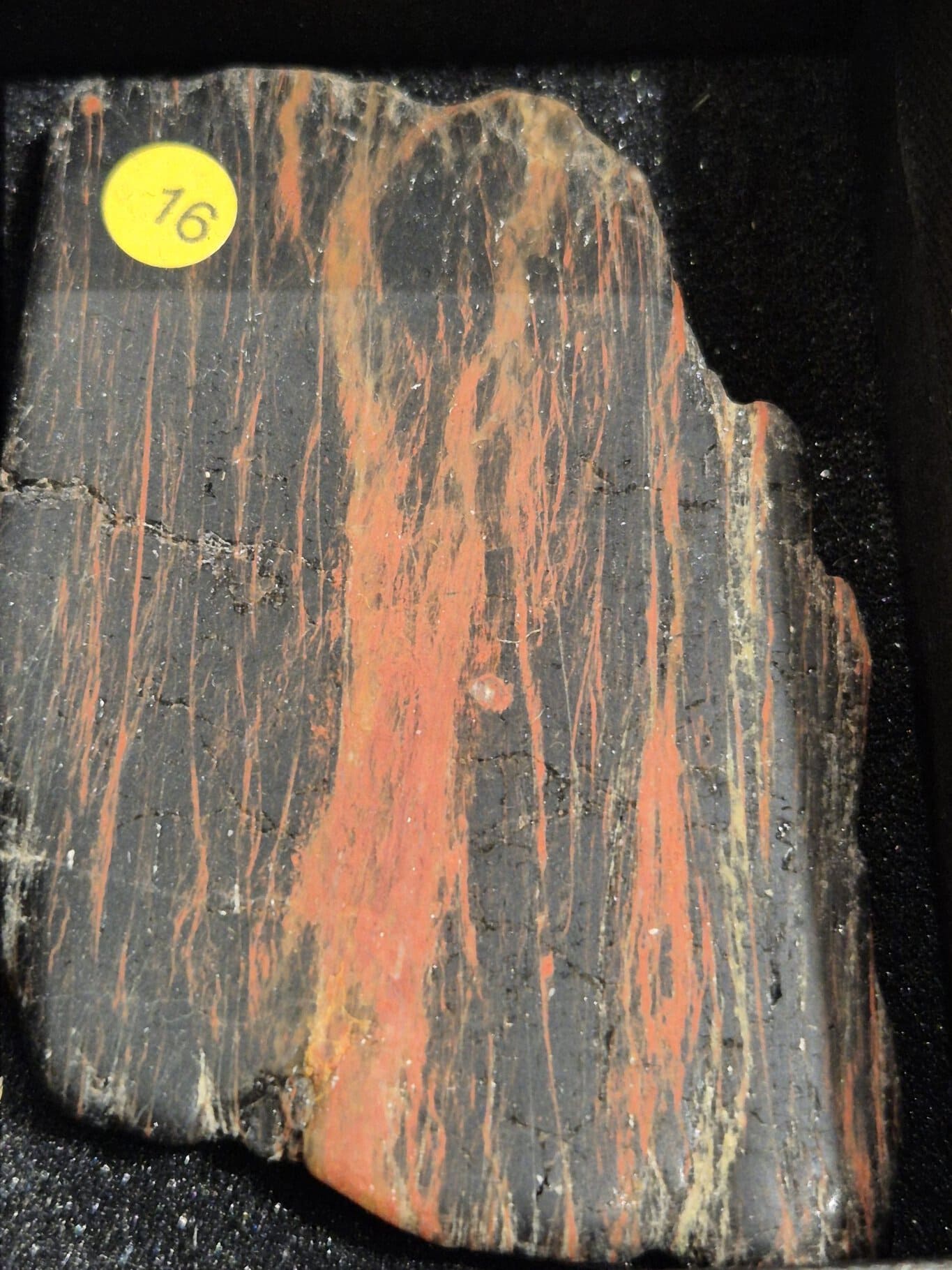 tourmaline-noire-hematoide-n3