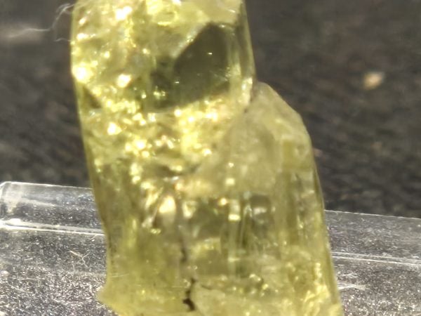 Vésuvianite cristal vert