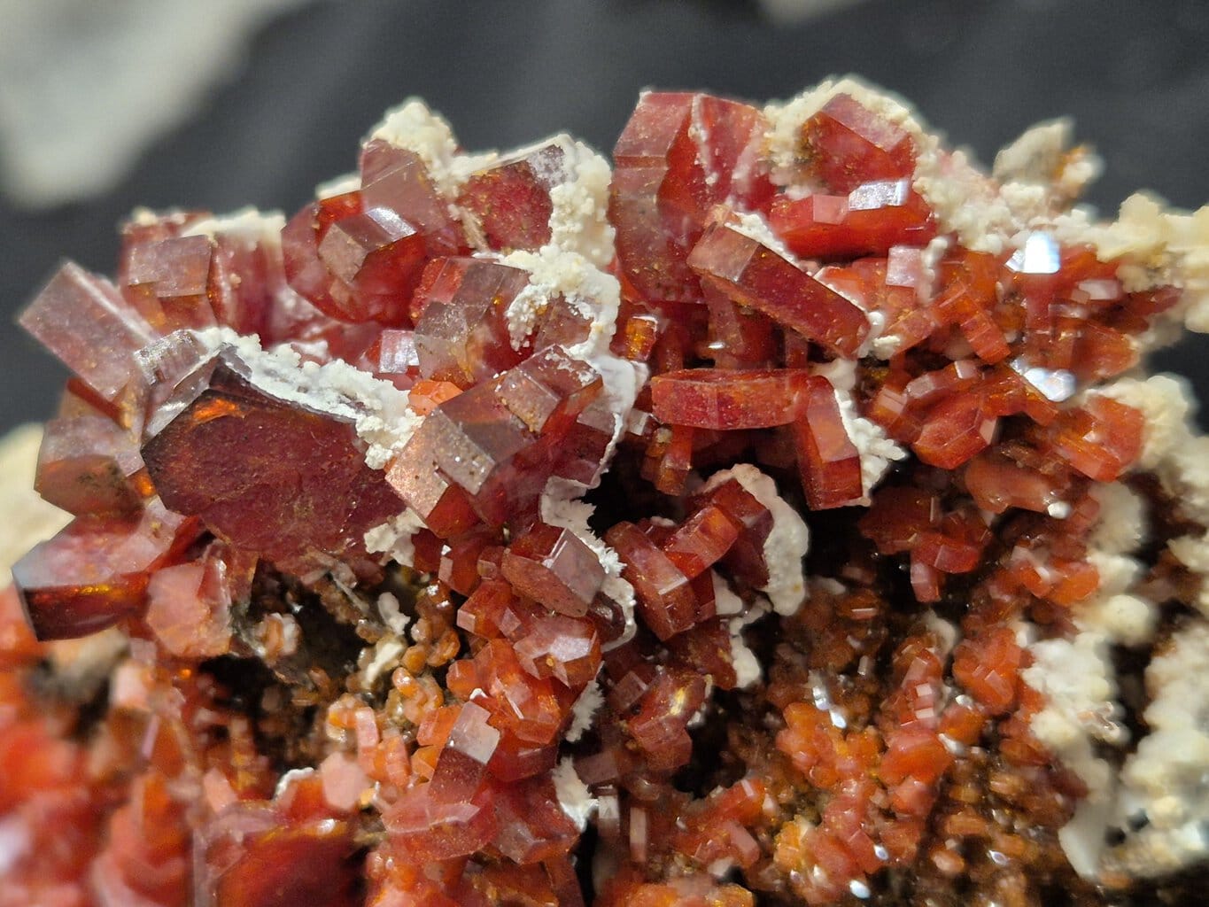 Vanadinite Midelt n5 – Image 3