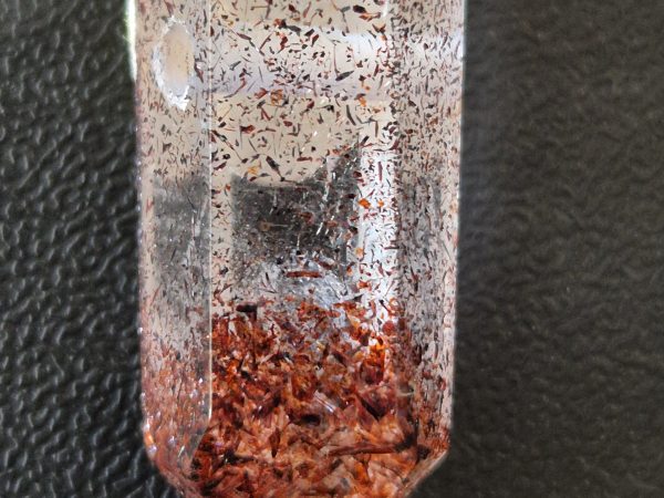 Cacoxinite cristal facetté