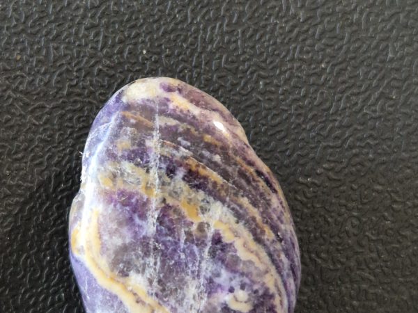 Charoite ovale perçée