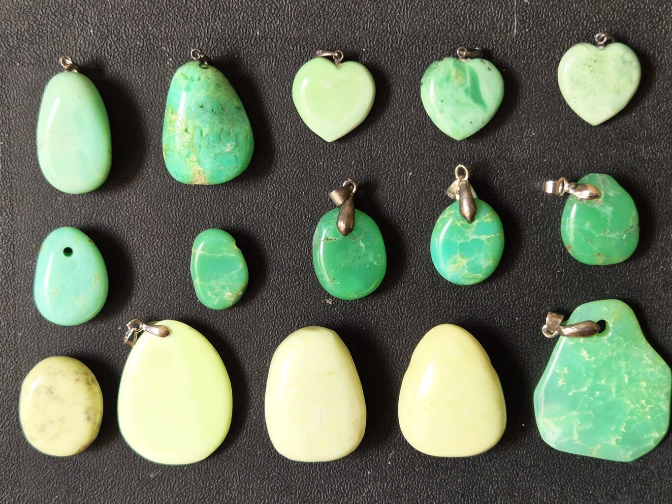 Chrysoprase oval percé – Image 2