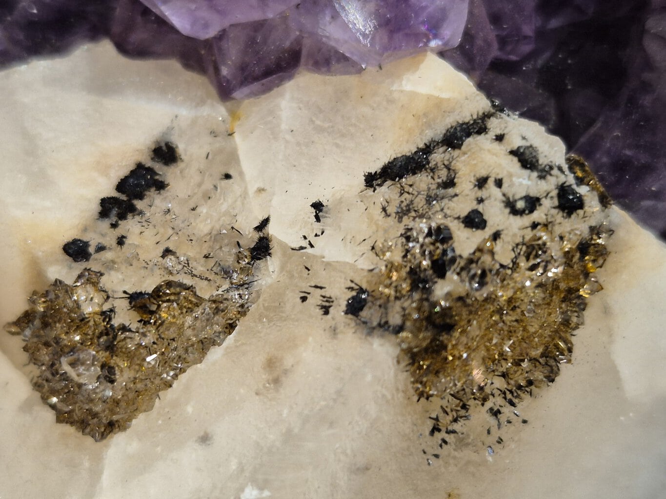 Calcite cubes maclés – Image 4