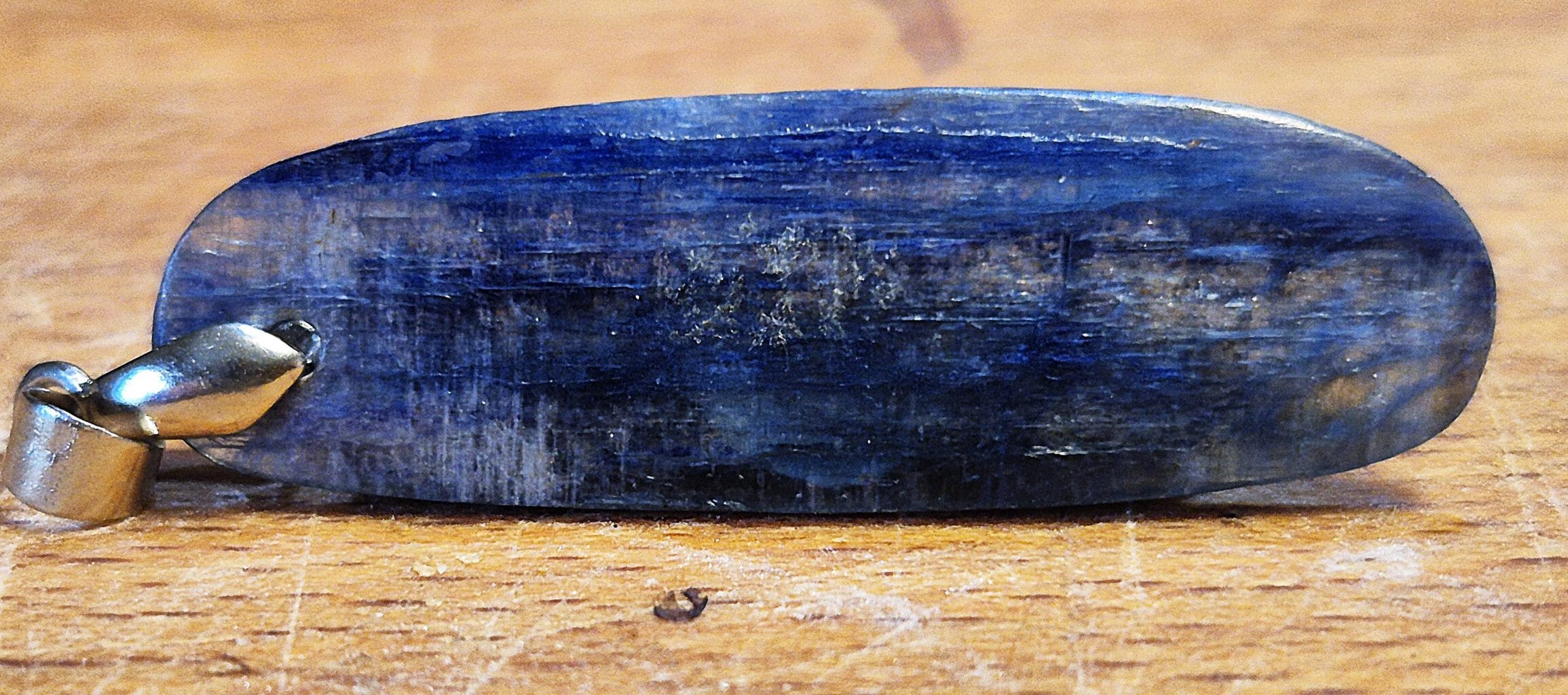Cyanite plaque fine