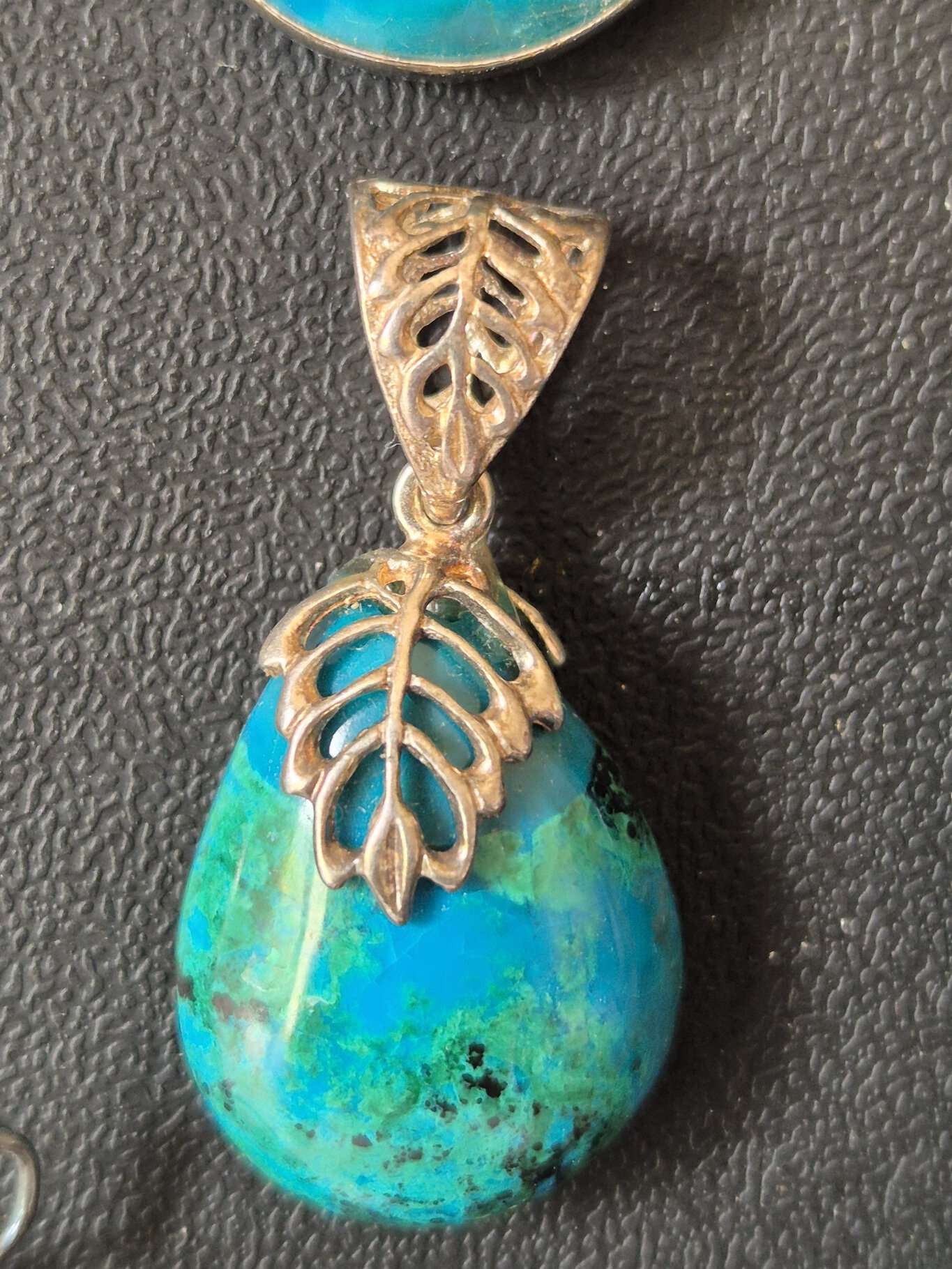 Chrysocolle bélière feuille