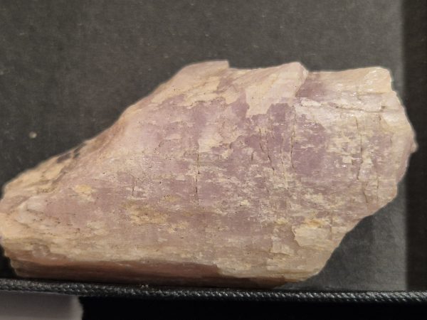 Kunzite brute
