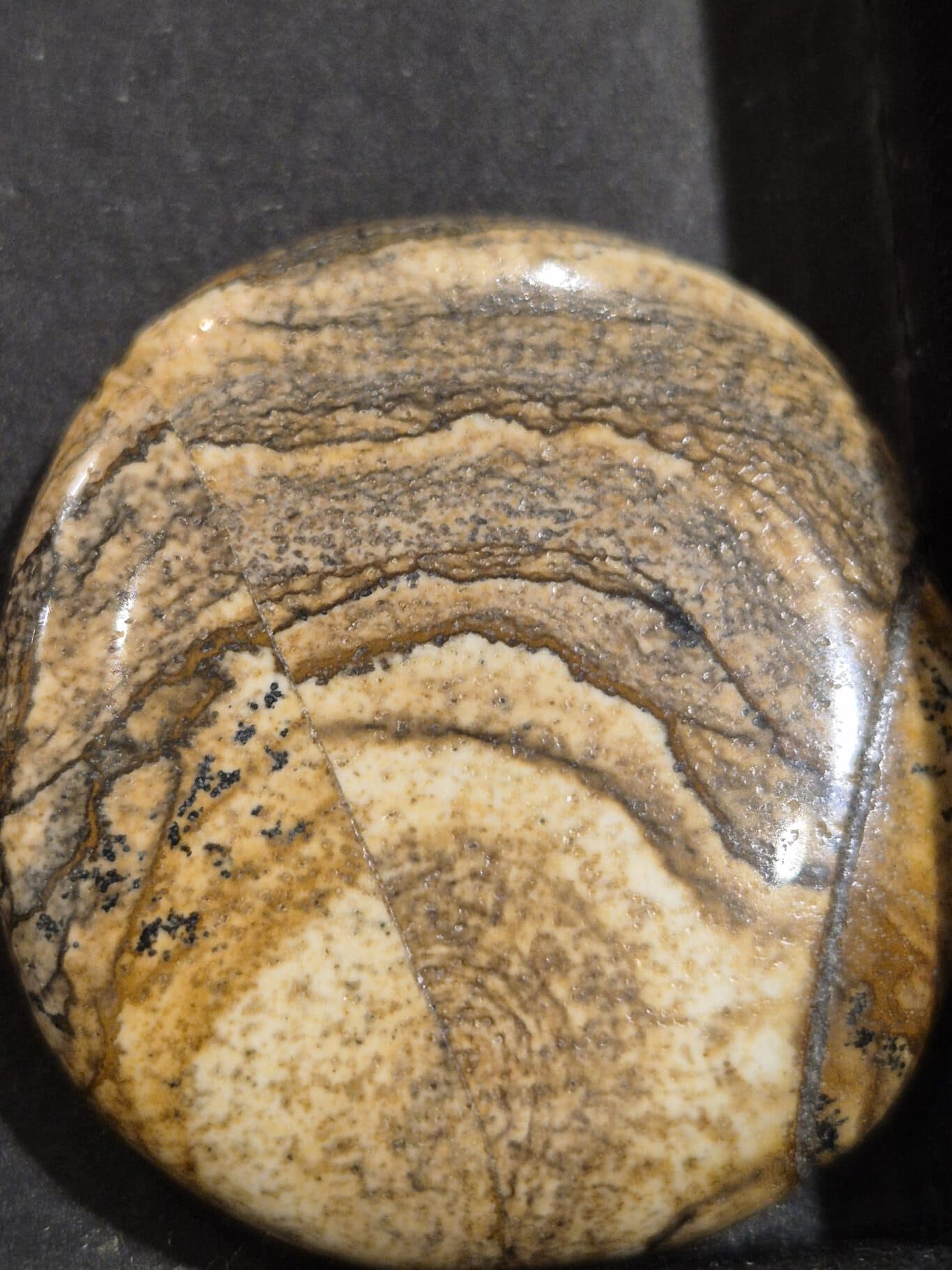 Jaspe paysage oval poli