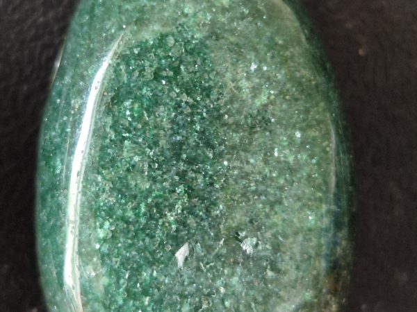 Fuchsite percée
