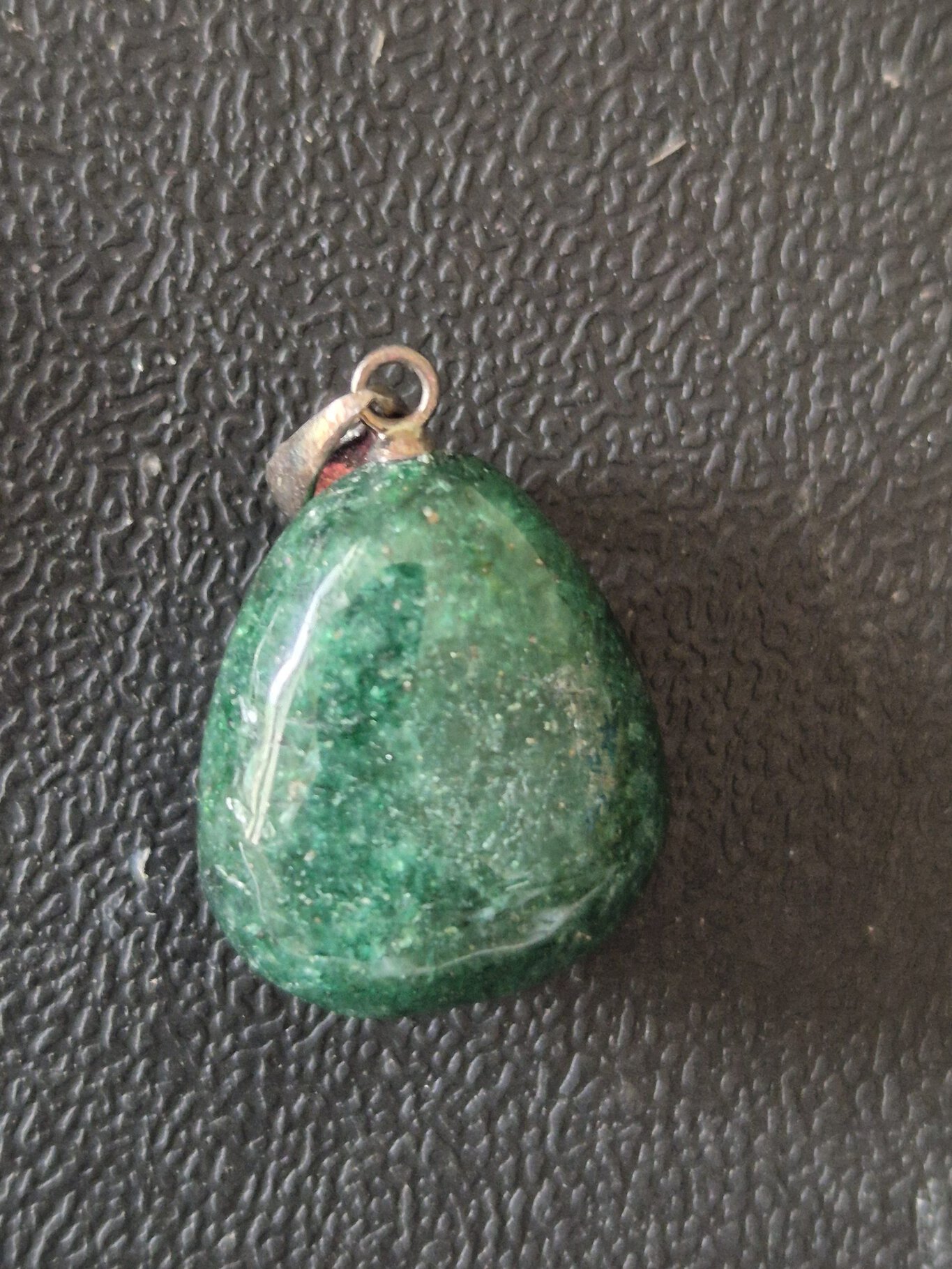 Fuchsite argent